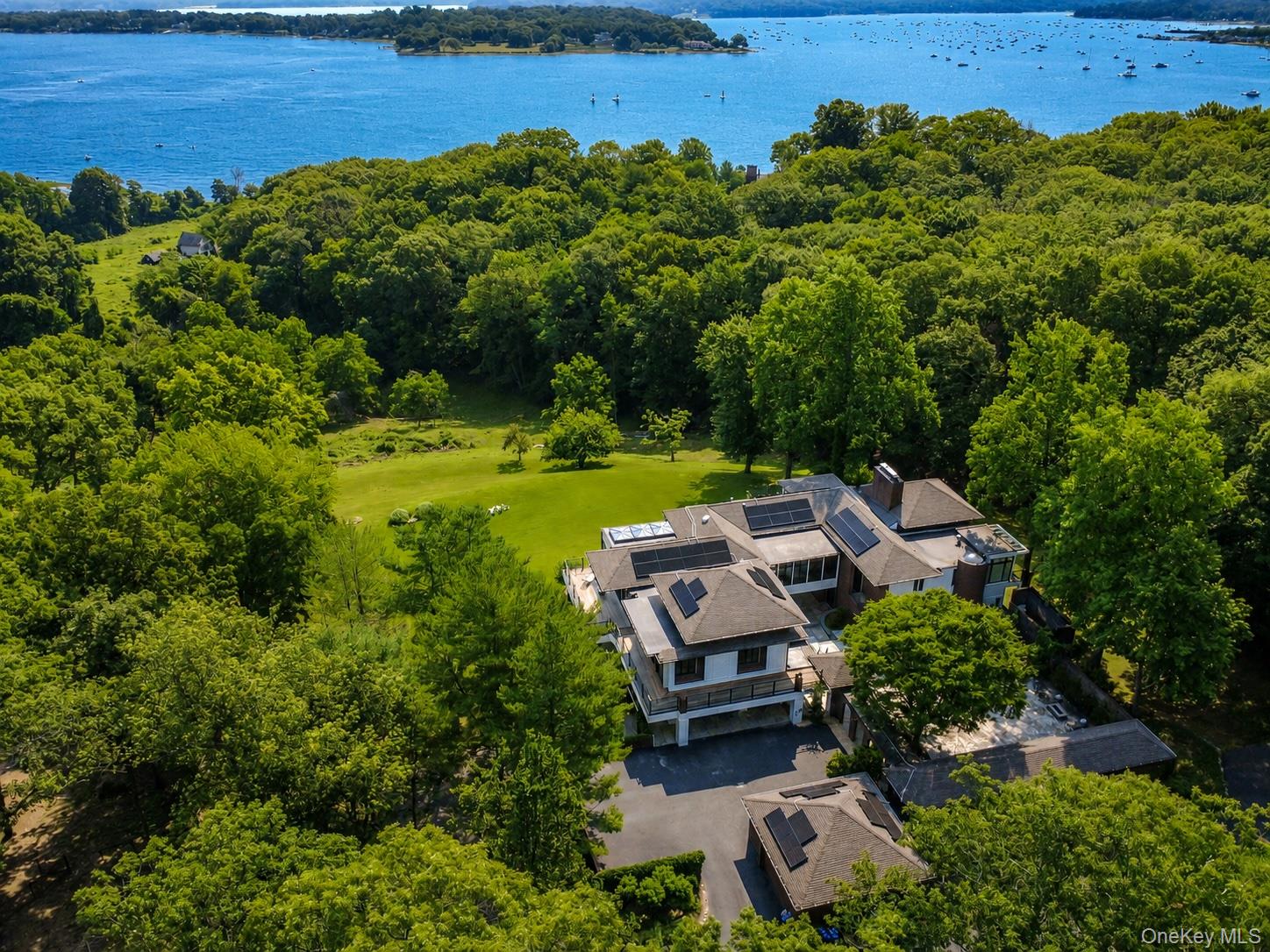 235 Cleft Road, Mill Neck NY 11765