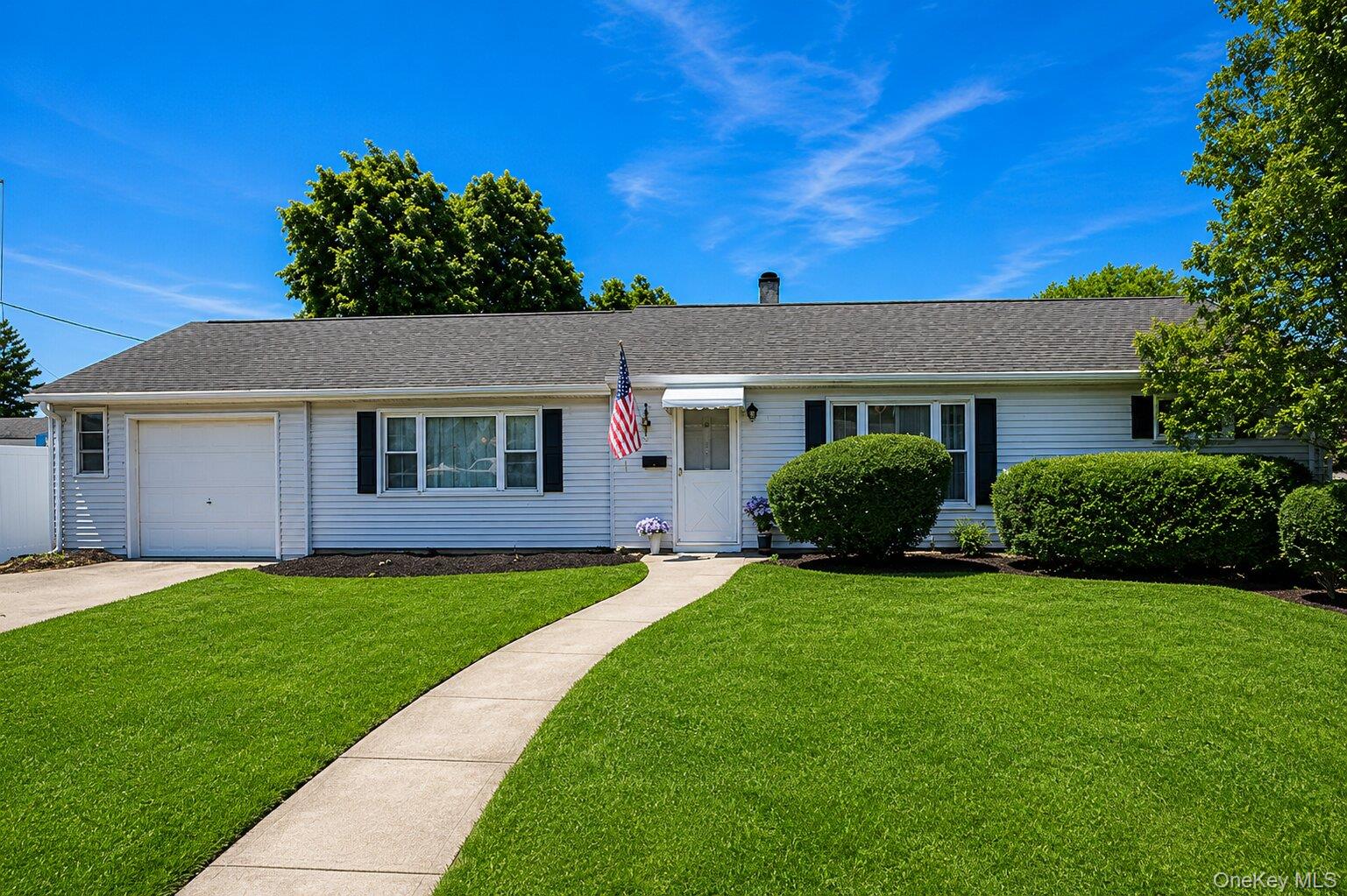 43 Plainedge Drive, Bethpage NY 11714