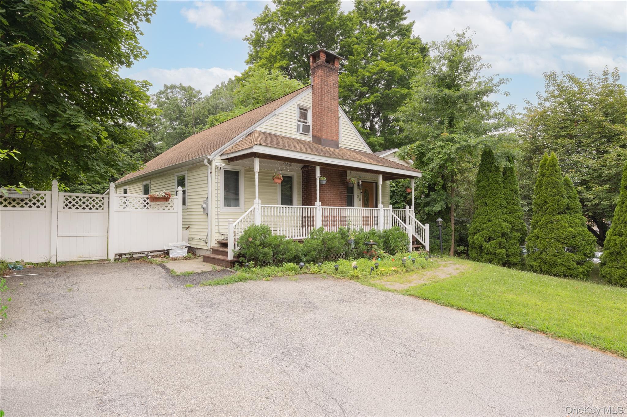 22 W Crooked Hill Road, Pearl River NY 10965