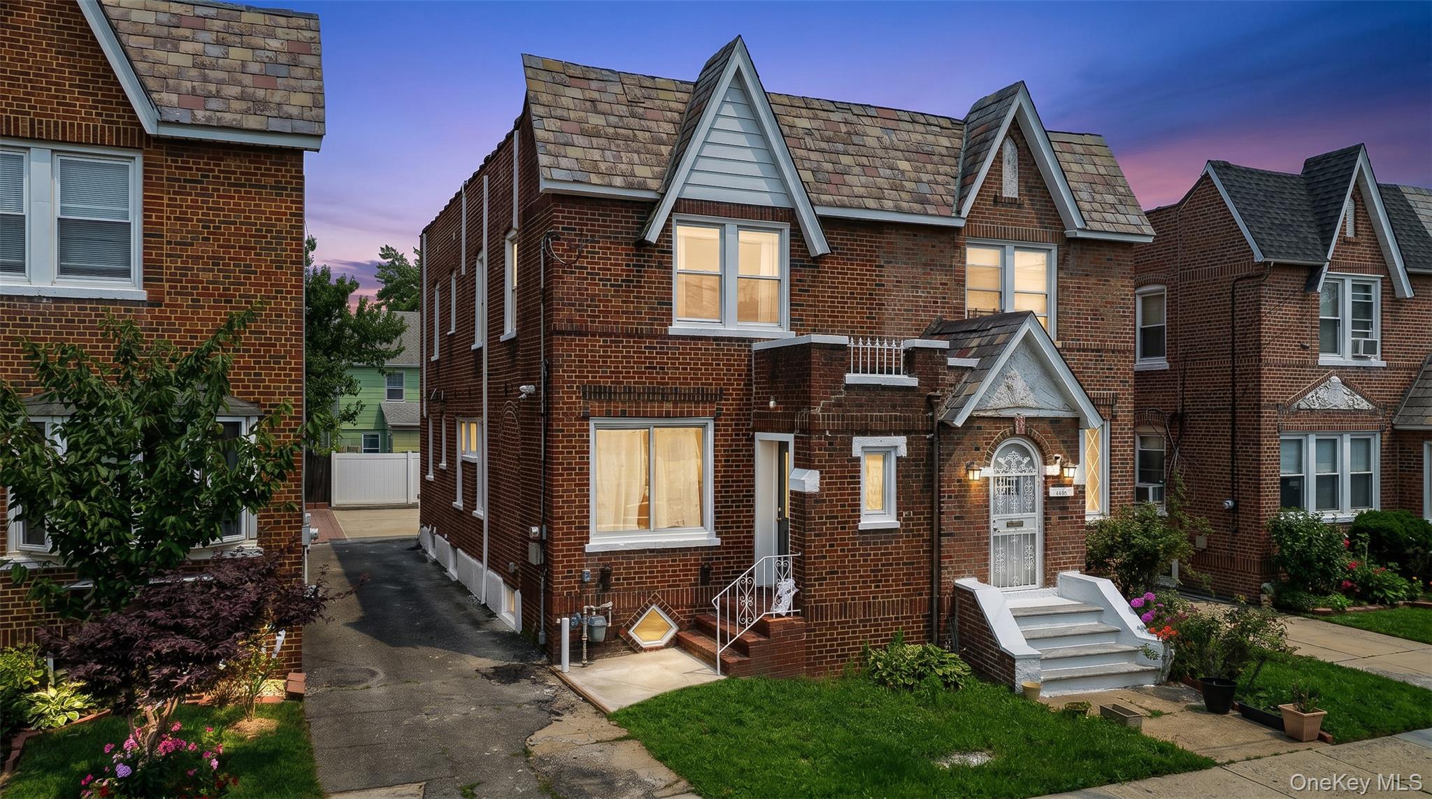 9431 239th Street, Floral Park NY 11001