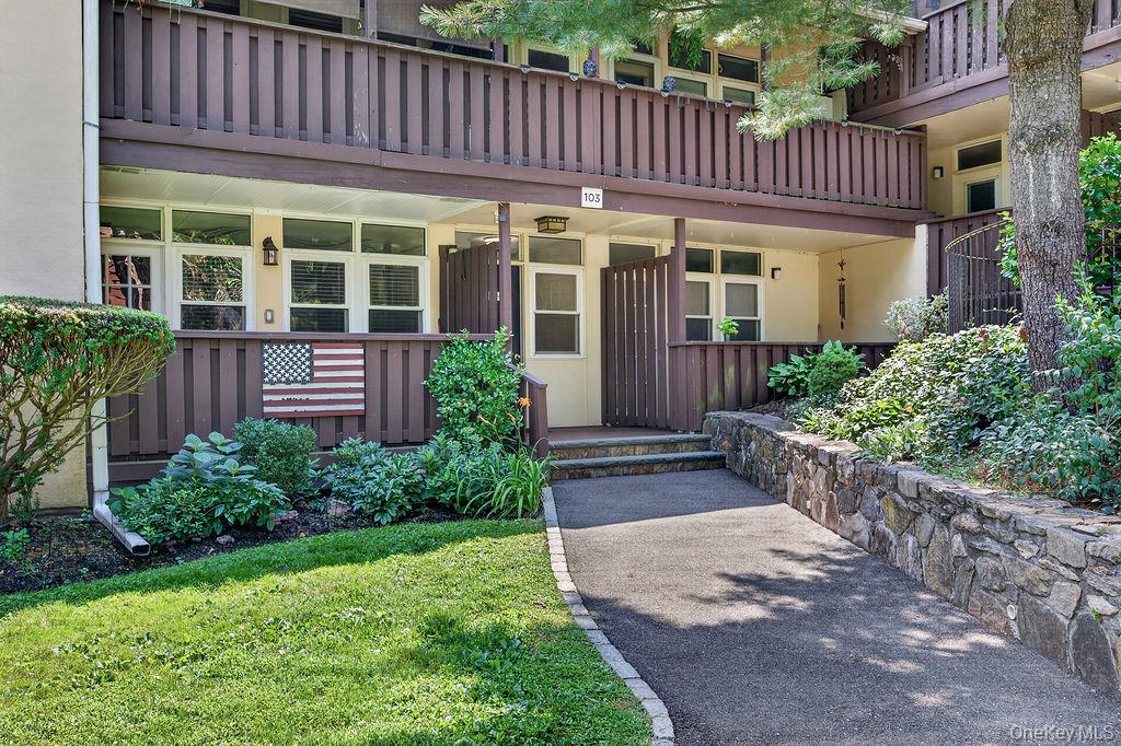 103 Wiltshire Road Unit D8, Scarsdale NY 10583