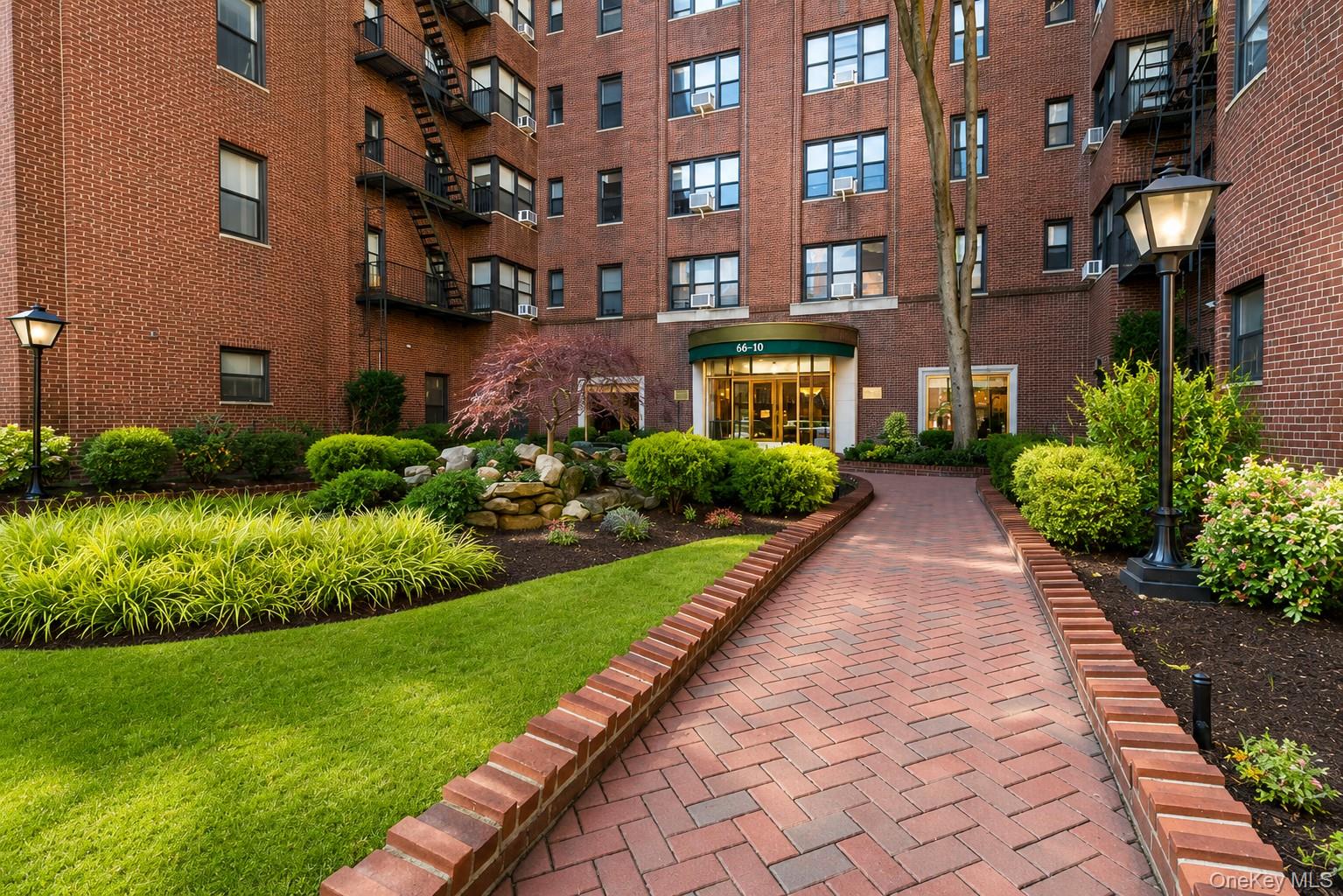 69-10 Yellowstone Boulevard Unit 505, Forest Hills NY 11375