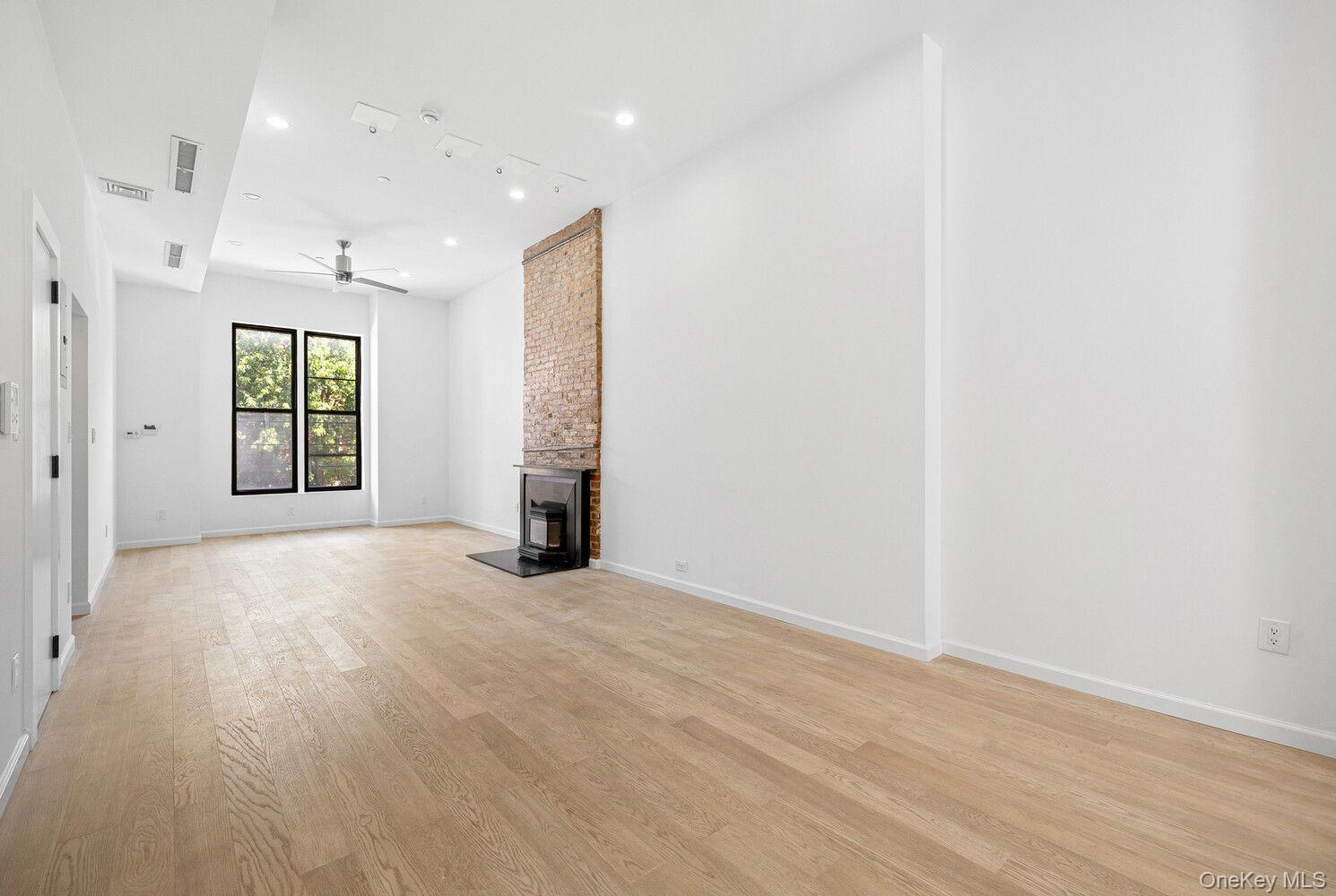 774 GREENE Avenue Unit TH, Brooklyn NY 11221