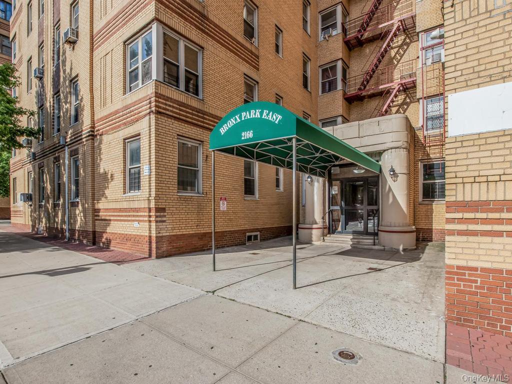 2166 Bronx Park E Unit 6D, Bronx NY 10462