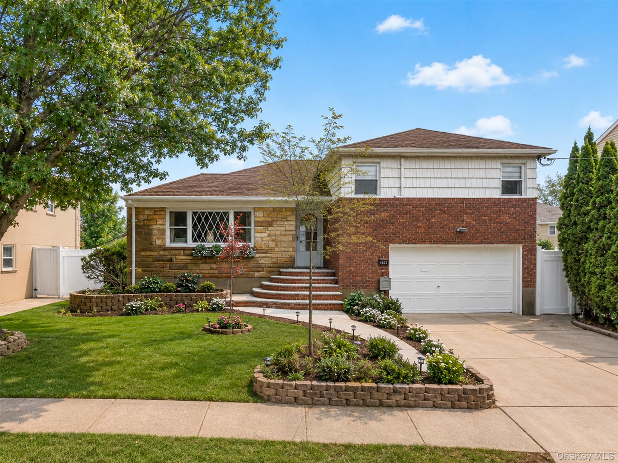 1822 Kent Street, Westbury NY 11590