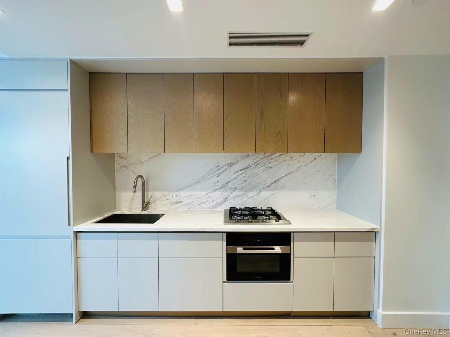 208 Delancey Street Unit 10E, Manhattan NY 10002