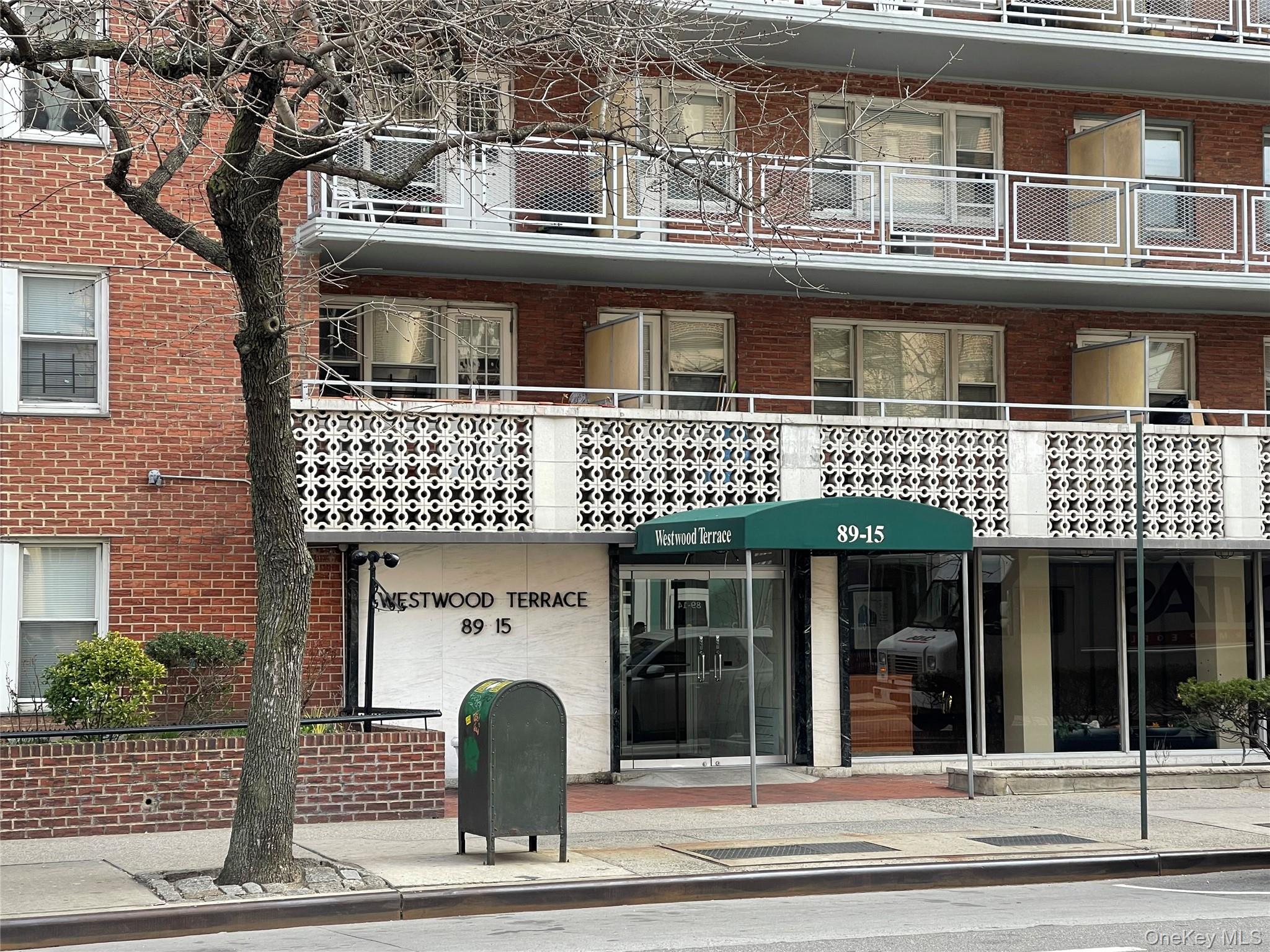 89-15 Parsons Boulevard Unit 7D, Jamaica NY 11432