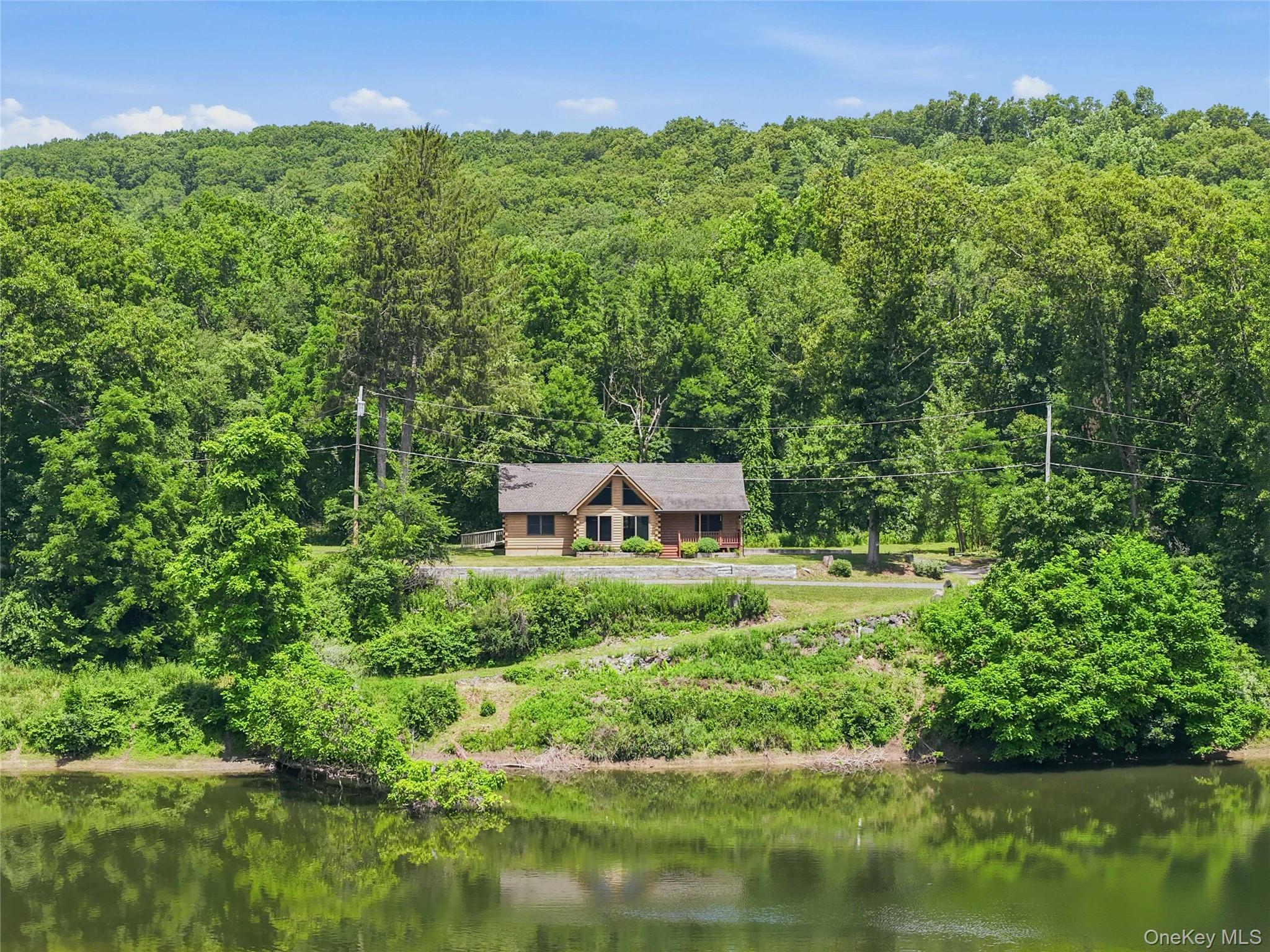 22 Deer Haven Road, Rosendale NY 12472