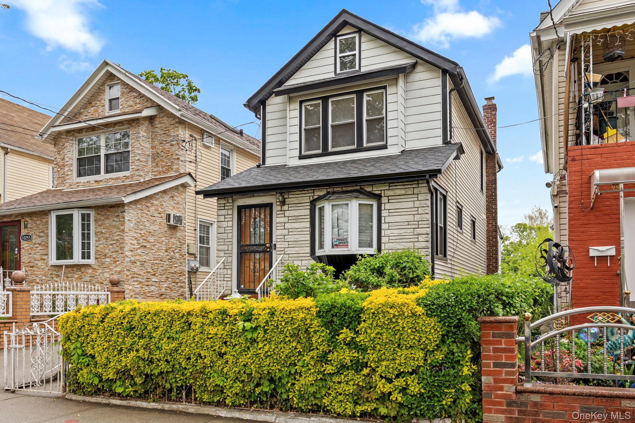 10257 189th Street, Hollis NY 11423