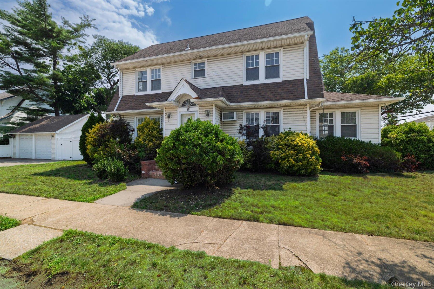 59 Hampton Road, Lynbrook NY 11563