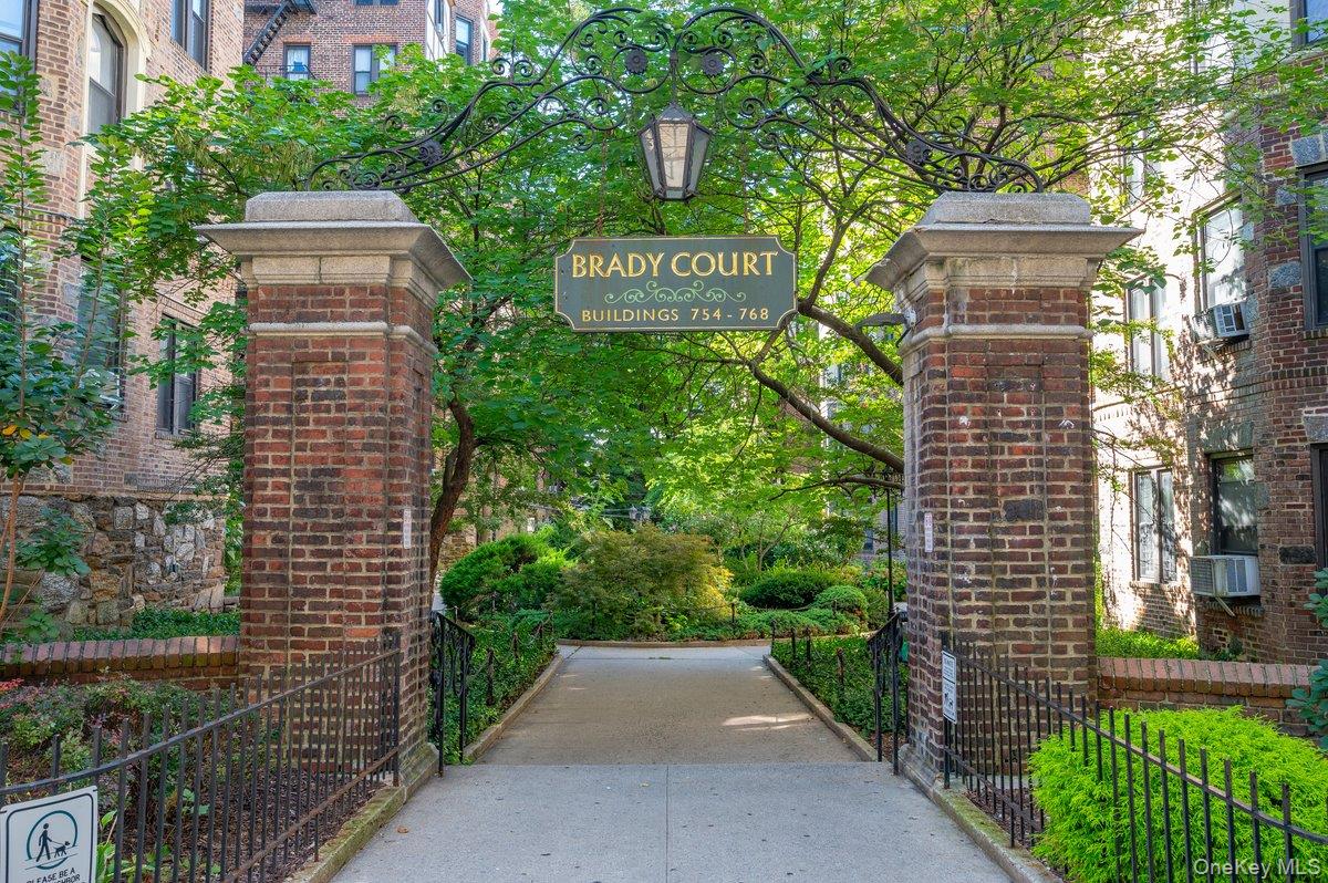 756 Brady Avenue Unit 609, Bronx NY 10462