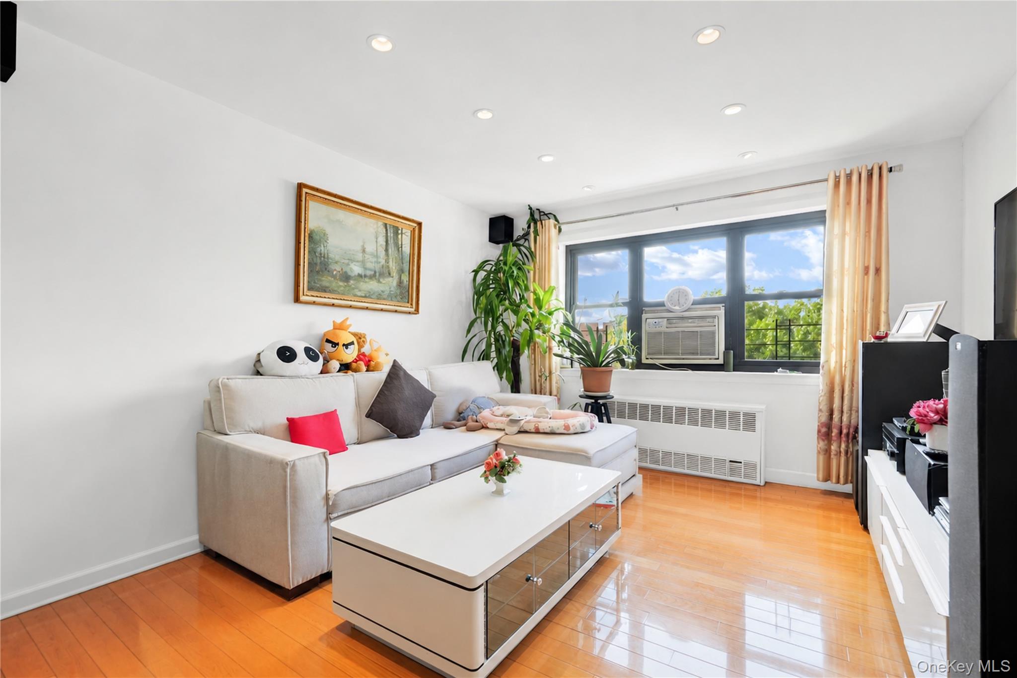 138-25 31 Drive Unit 6L, Flushing NY 11354