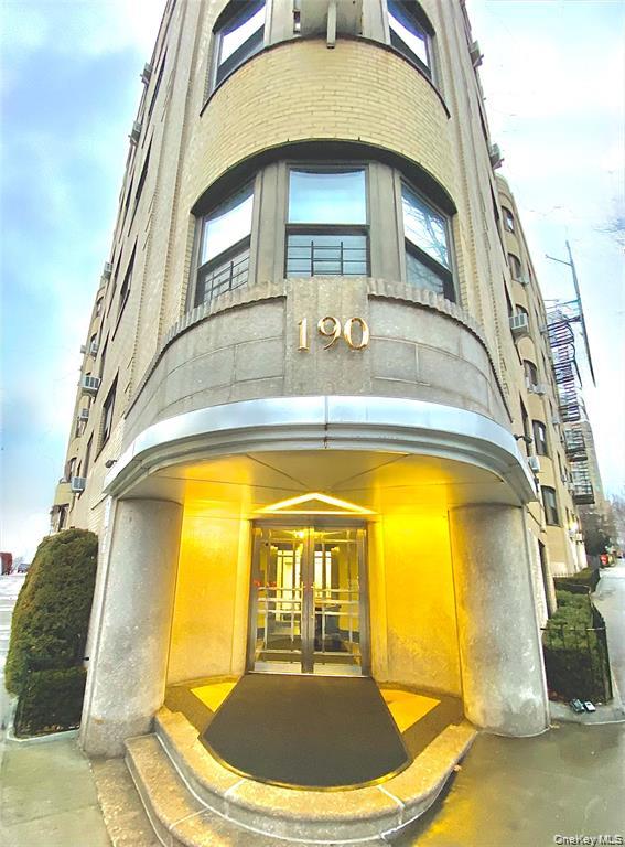 190 E Mosholu Parkway S Unit 1J, Bronx NY 10458