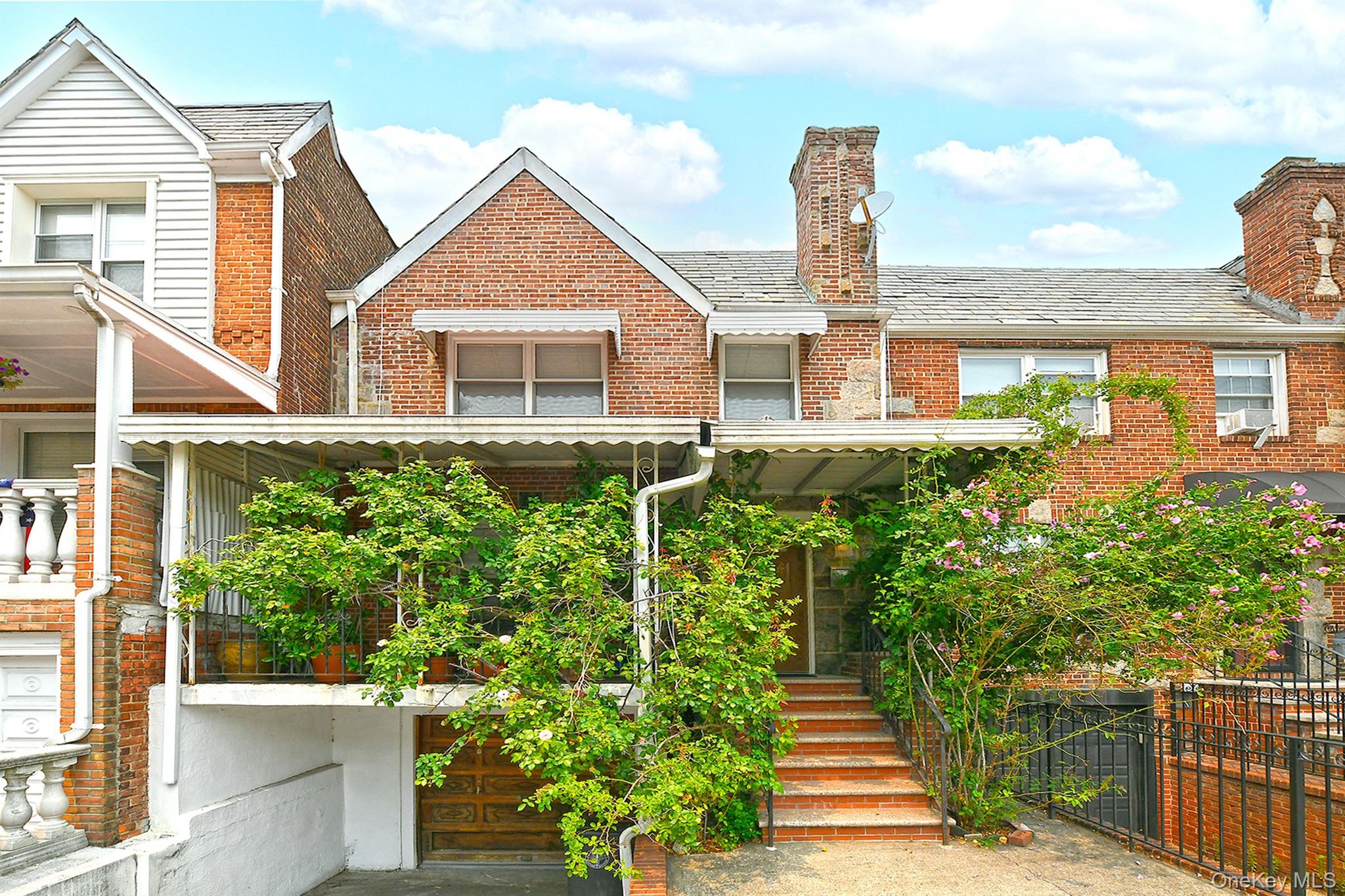 3250 32nd Street, Astoria NY 11106