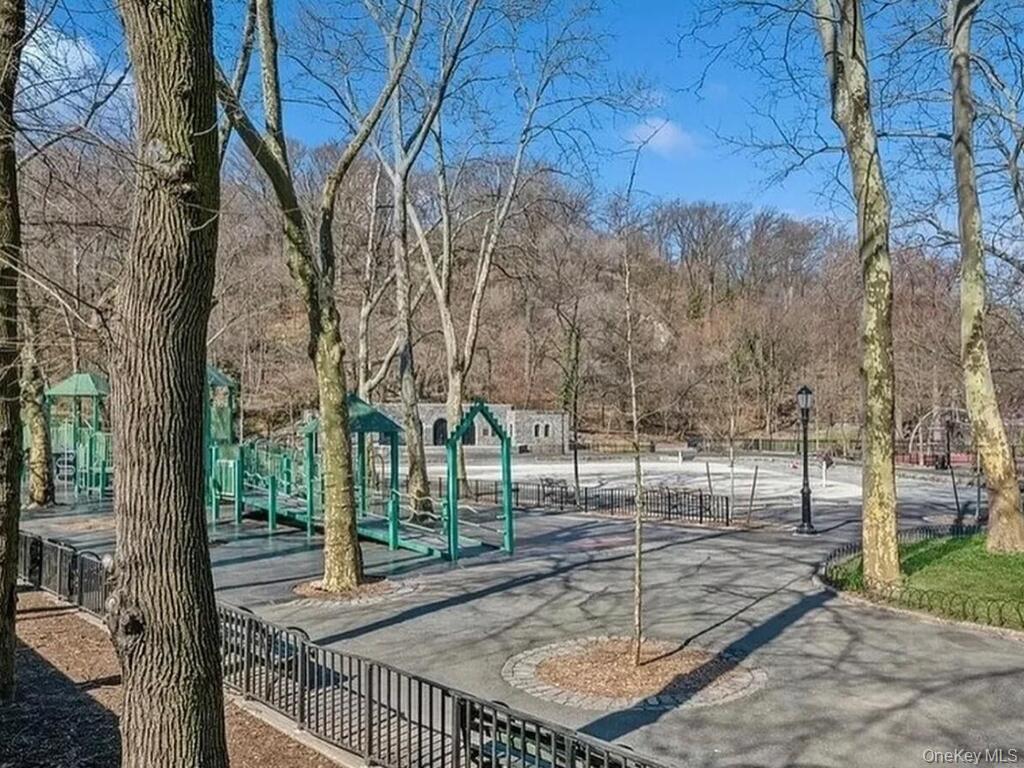 581 Academy Street Unit GLE, Manhattan NY 10034