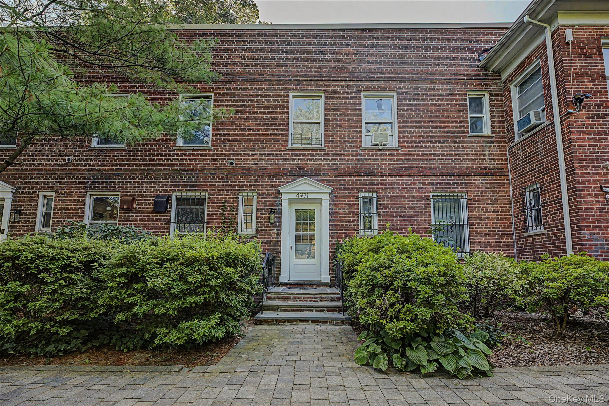 4971 Henry Hudson Parkway W Unit 4971, Bronx NY 10471