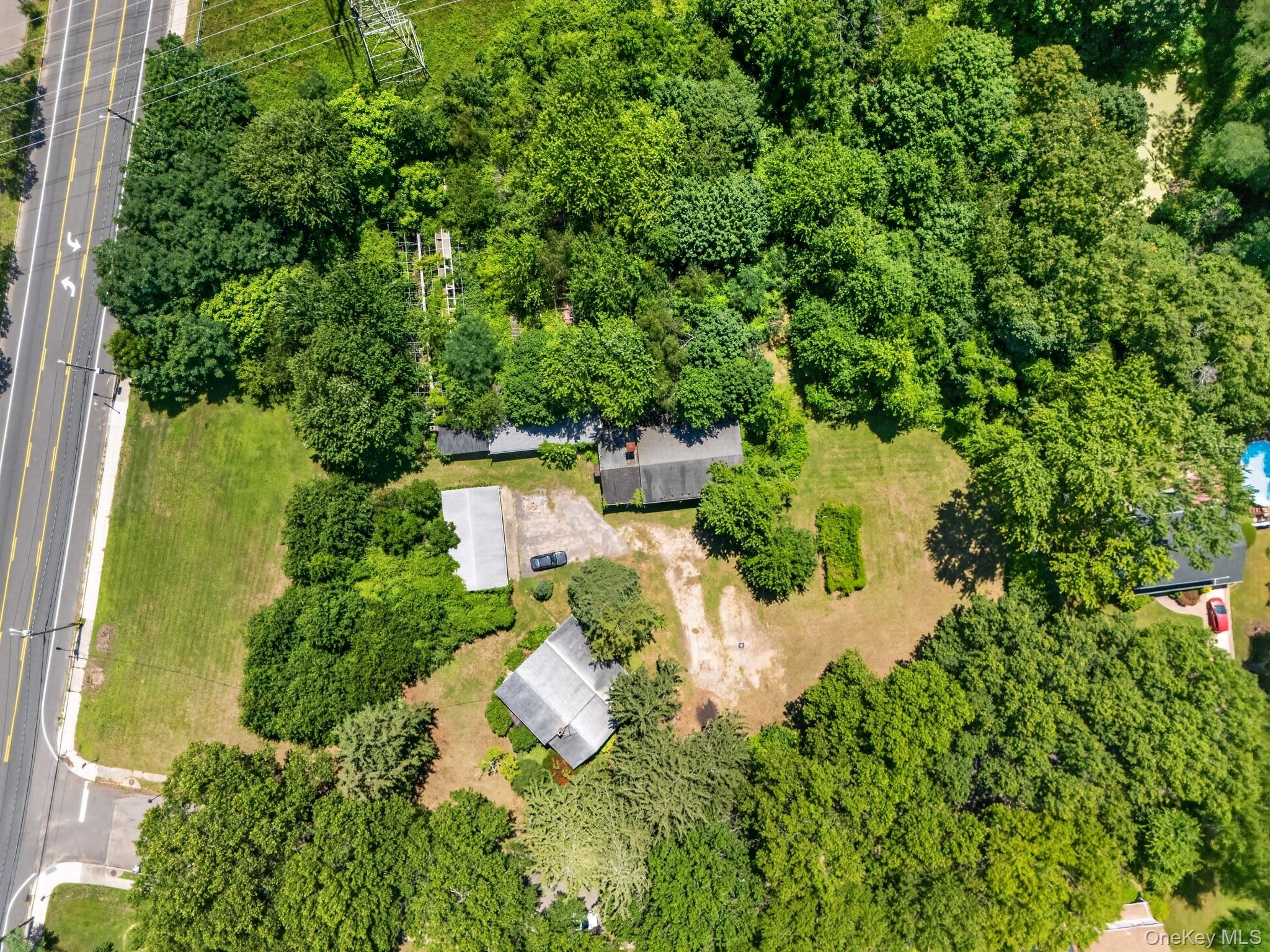 39 Seaman Neck Road Unit 39, Dix Hills NY 11746