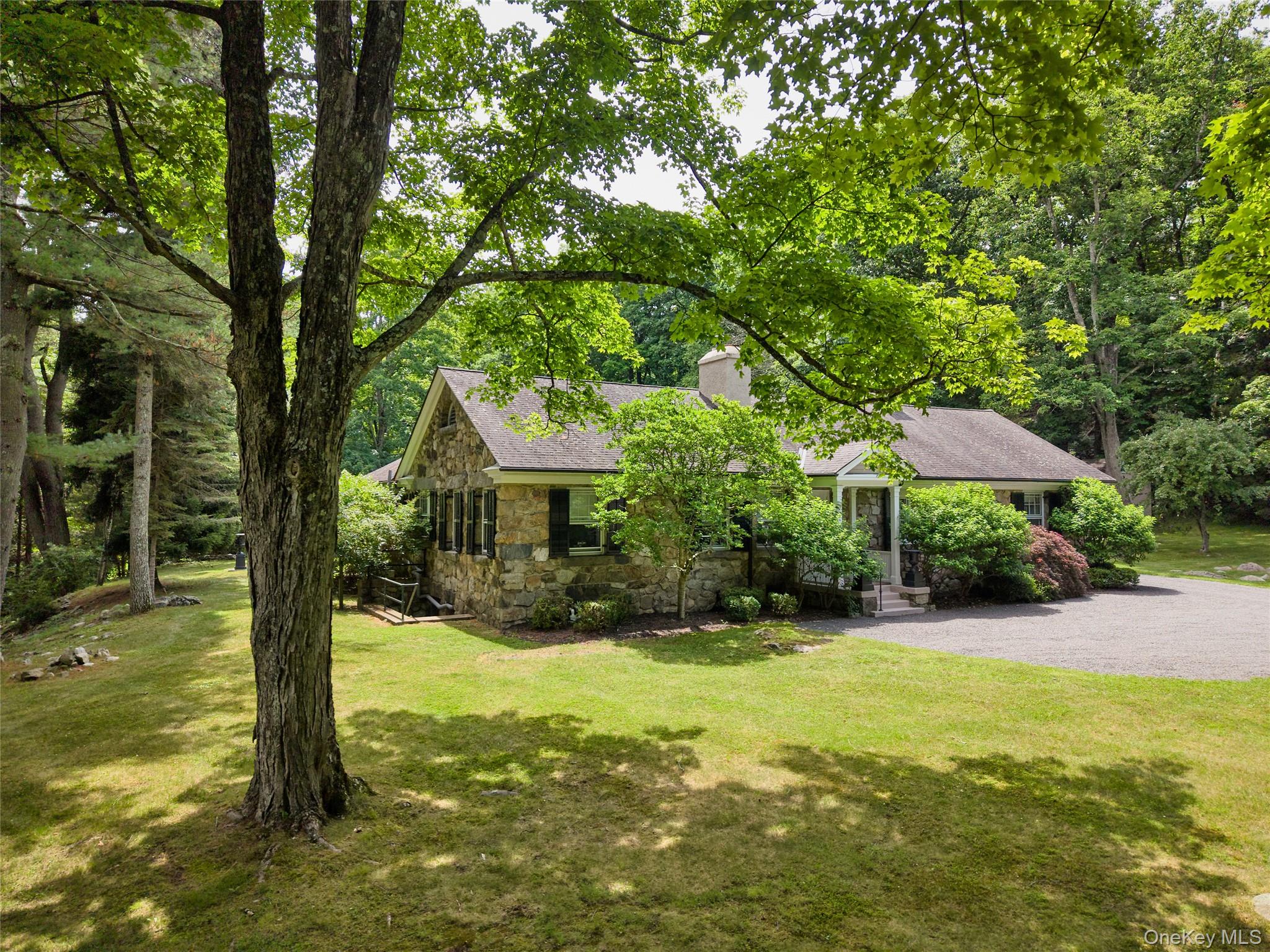 55 Mountain Farm Road, Tuxedo Park NY 10987