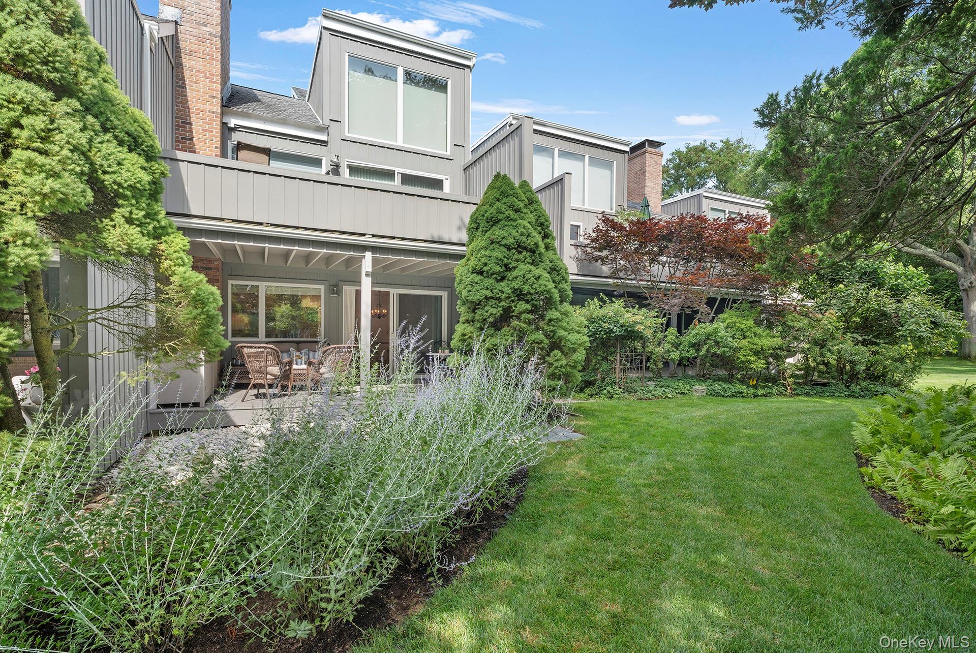 514 Pantigo Road Unit 5, East Hampton NY 11937