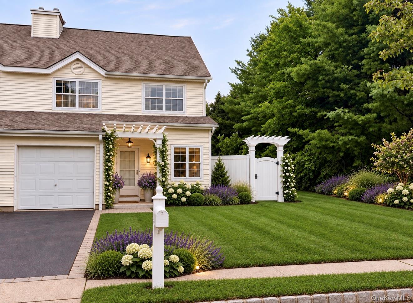 2 Herrels Circle, Melville NY 11747