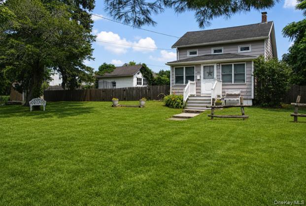 63 Smith Street, Sayville NY 11782