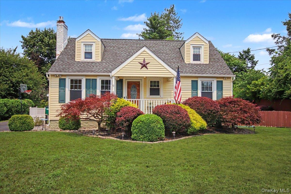9 Mansion Drive, Hyde Park NY 12538