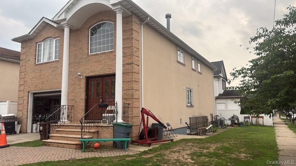 8764 257th Street, Floral Park NY 11001