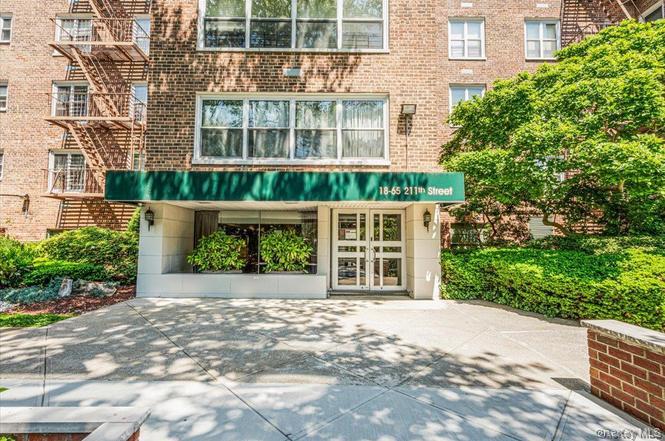 18-65 211th Street Unit 5G, Bayside NY 11360