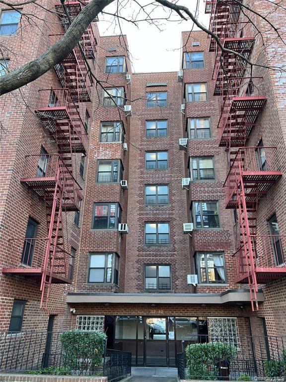 32-40 89th Street Unit 611, East Elmhurst NY 11369