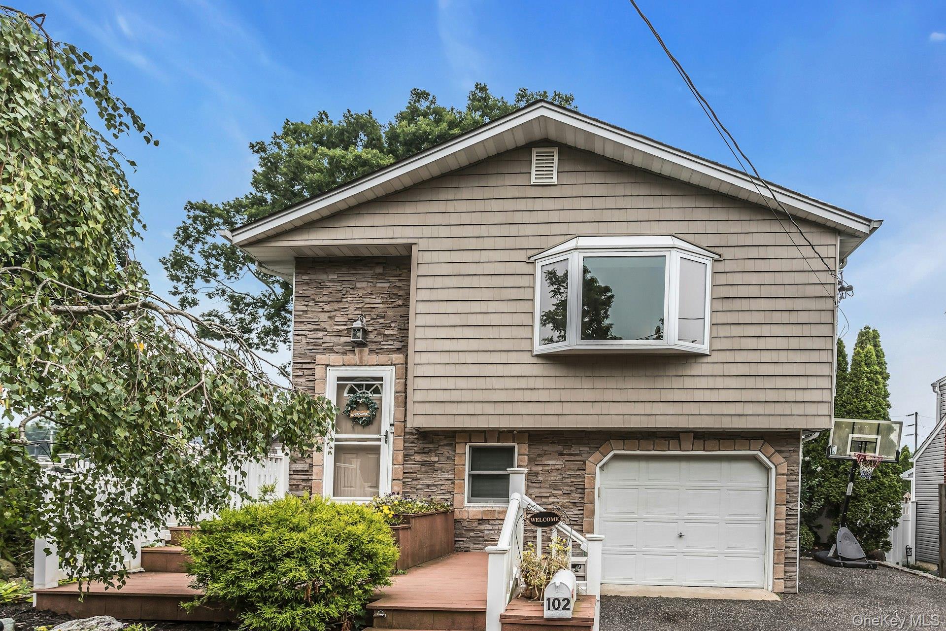 102 Willett Avenue, Sayville NY 11782