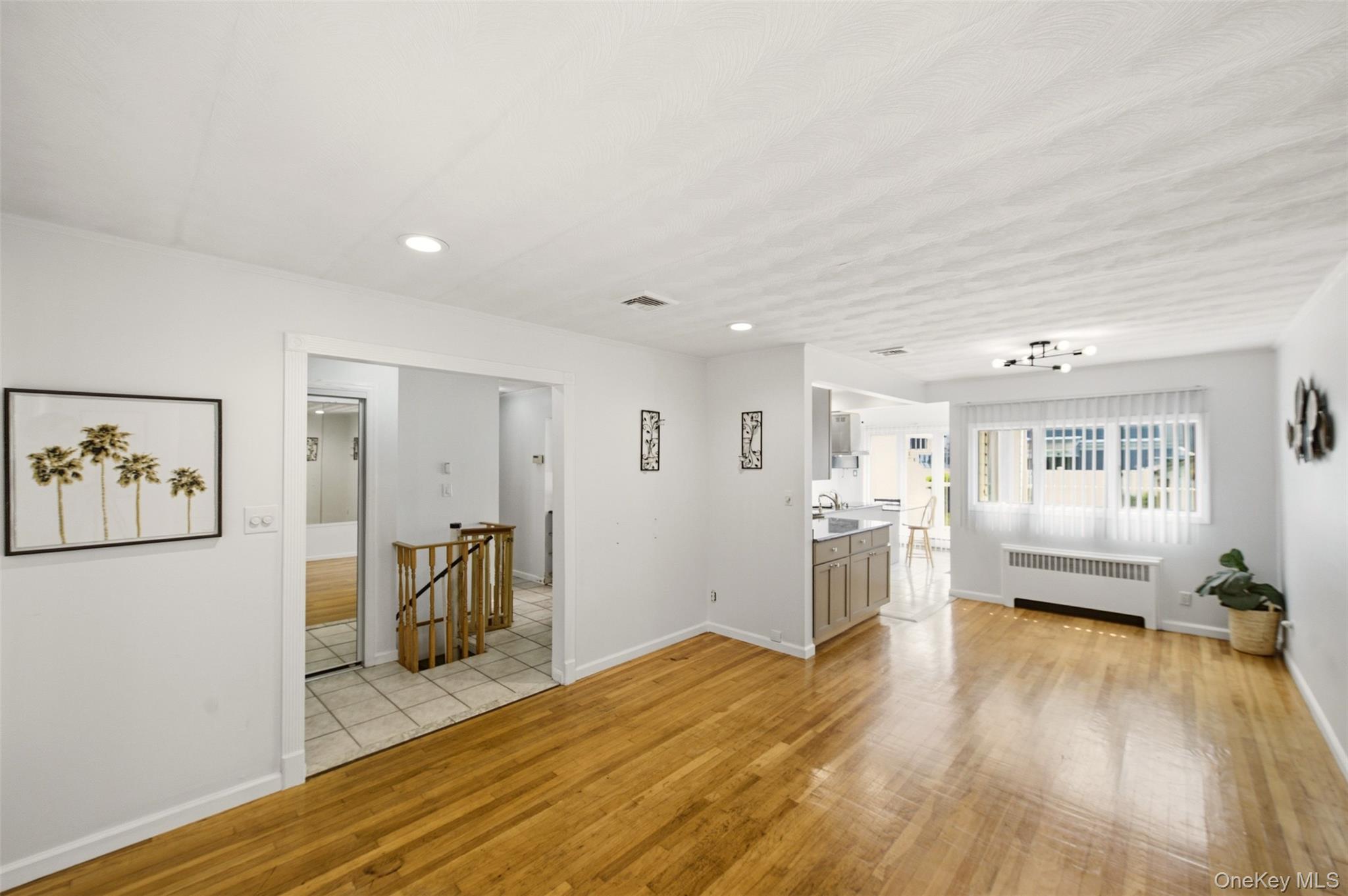 160 Clearmeadow Drive, East Meadow NY 11554