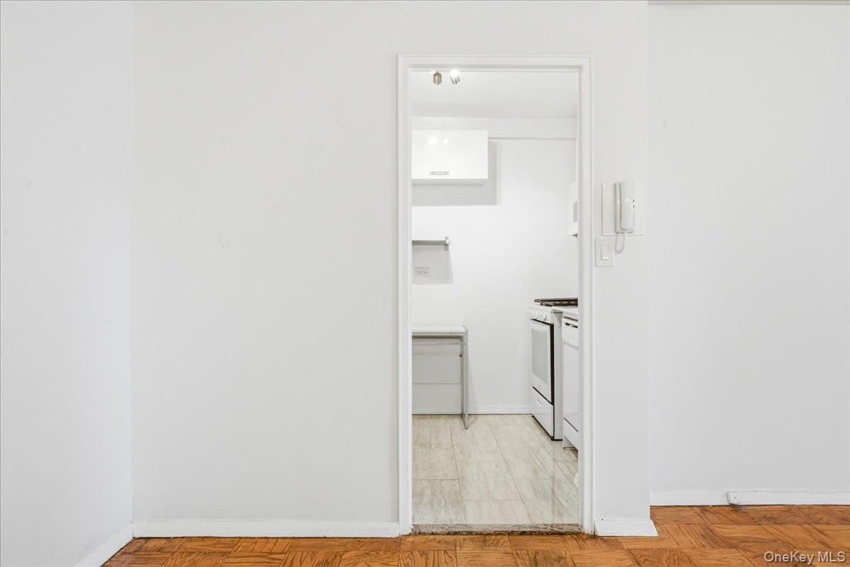 70-25 Yellowstone Boulevard Unit 4B, Forest Hills NY 11375