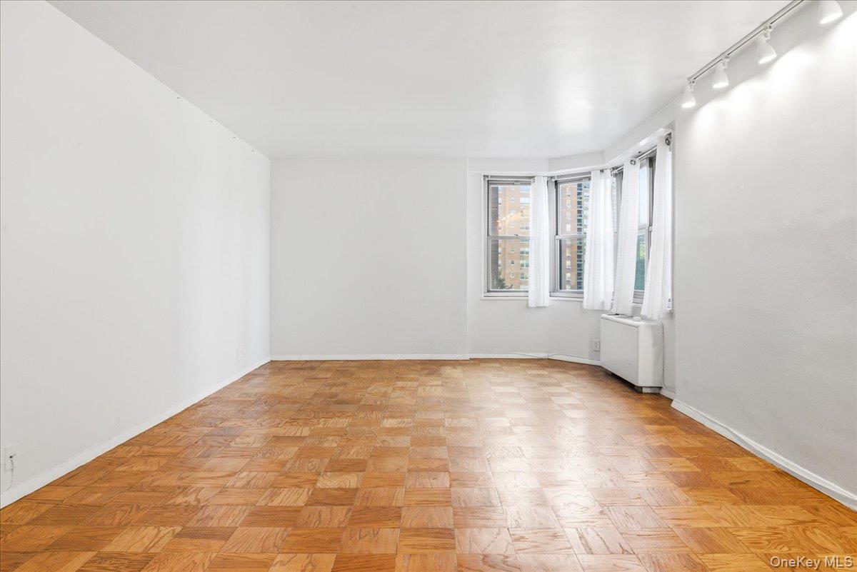 70-25 Yellowstone Boulevard Unit 4B, Forest Hills NY 11375