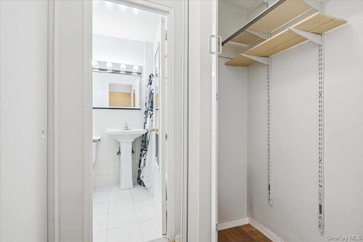 70-25 Yellowstone Boulevard Unit 4B, Forest Hills NY 11375