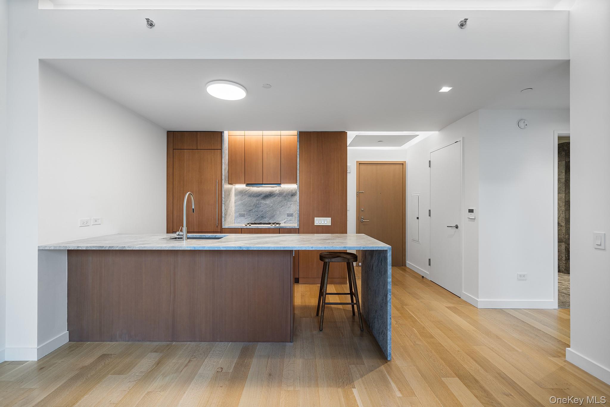 611 W 56th Street Unit 6F, Manhattan NY 10019
