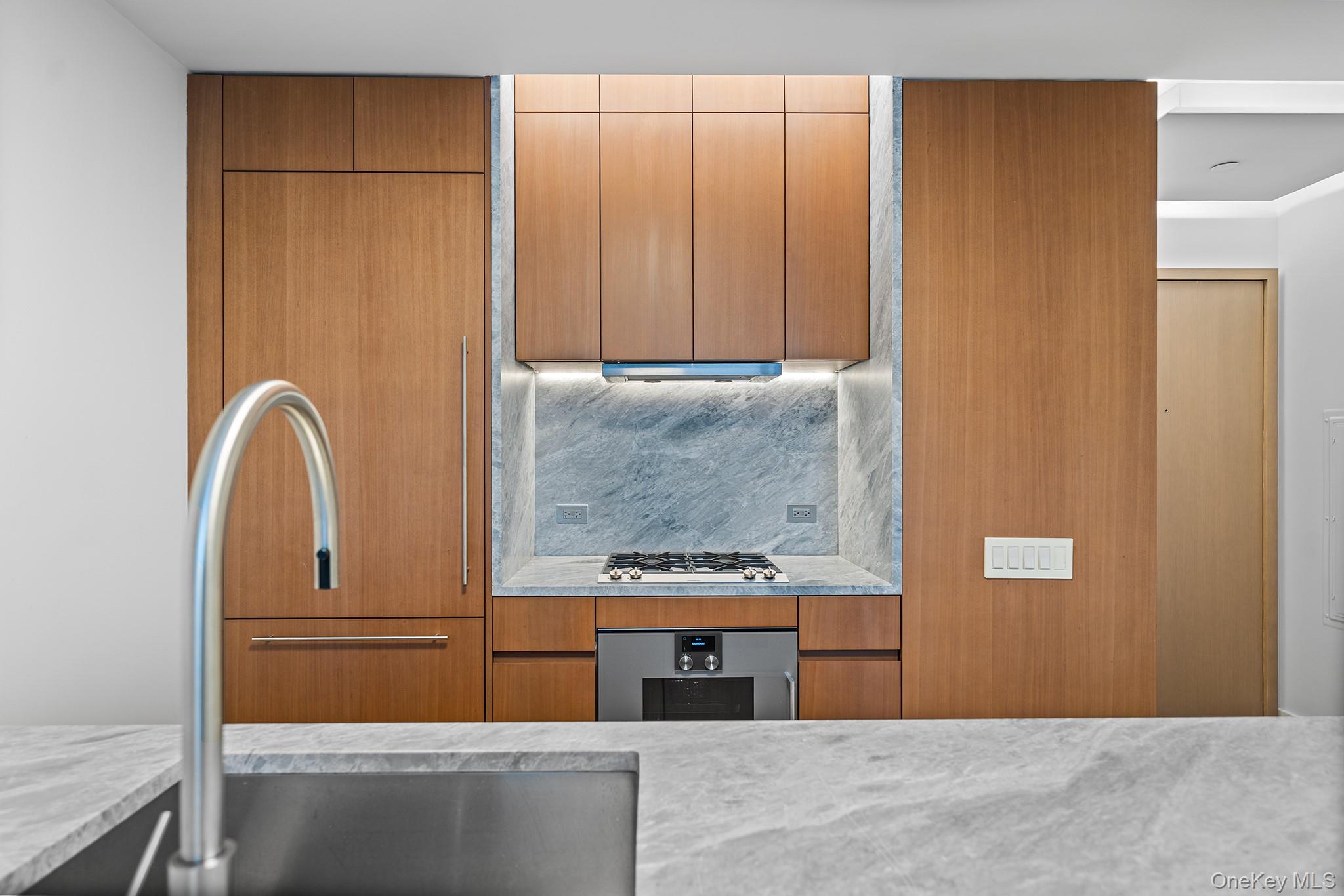 611 W 56th Street Unit 6F, Manhattan NY 10019
