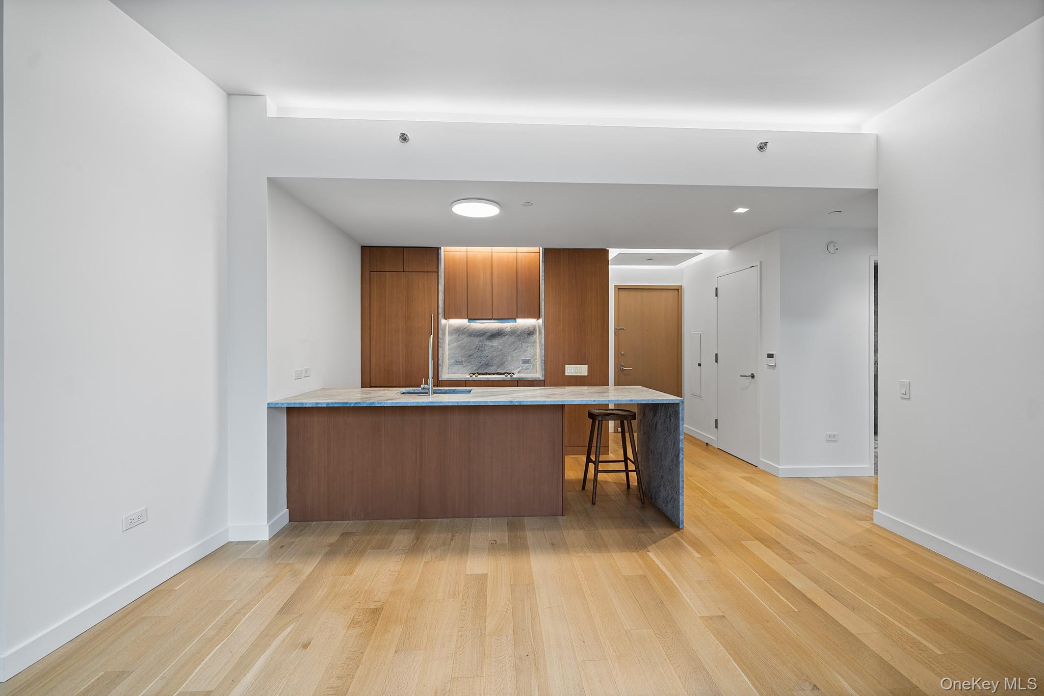 611 W 56th Street Unit 6F, Manhattan NY 10019