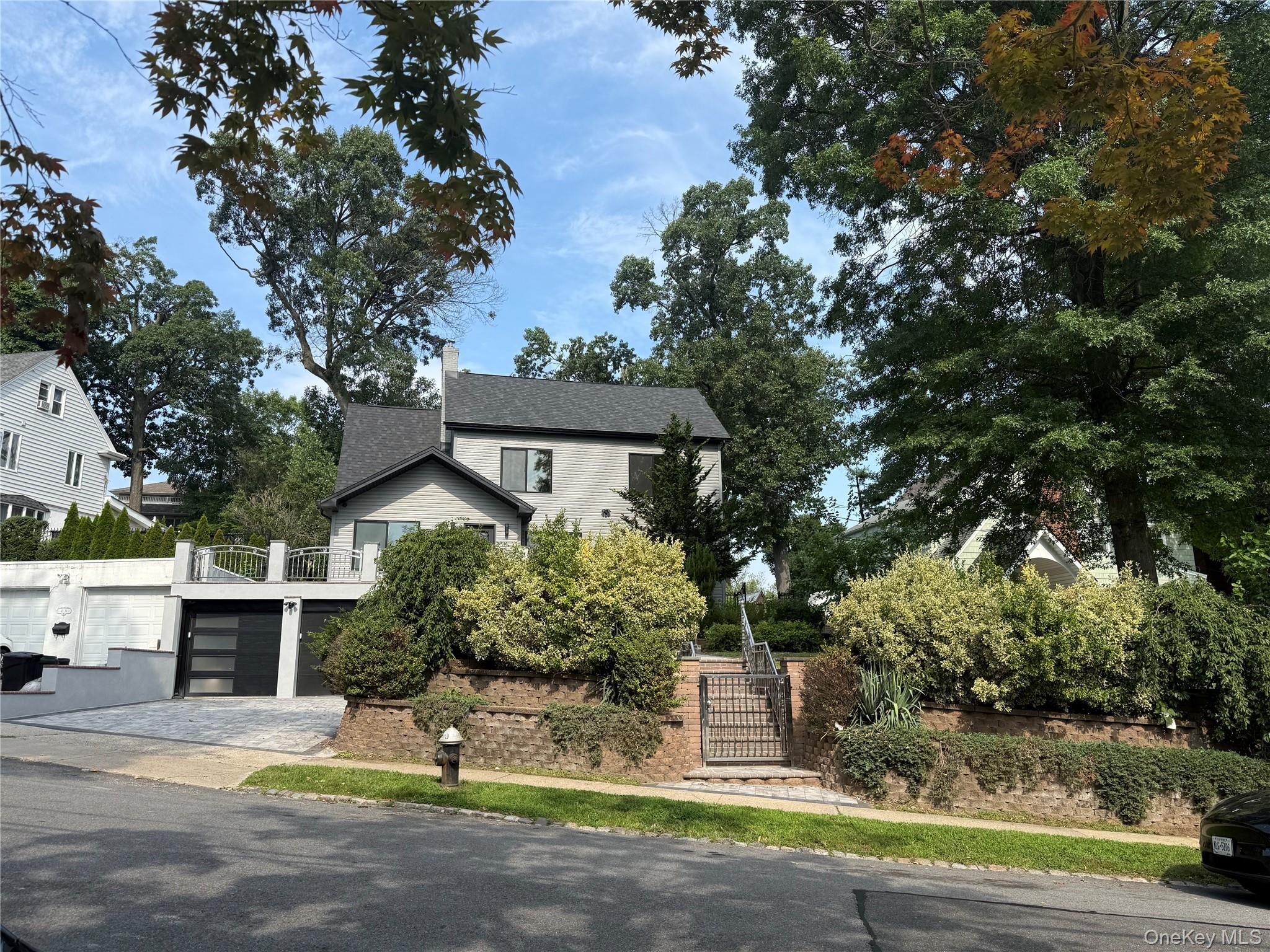 49-32 Annadale Lane, Little Neck NY 11362