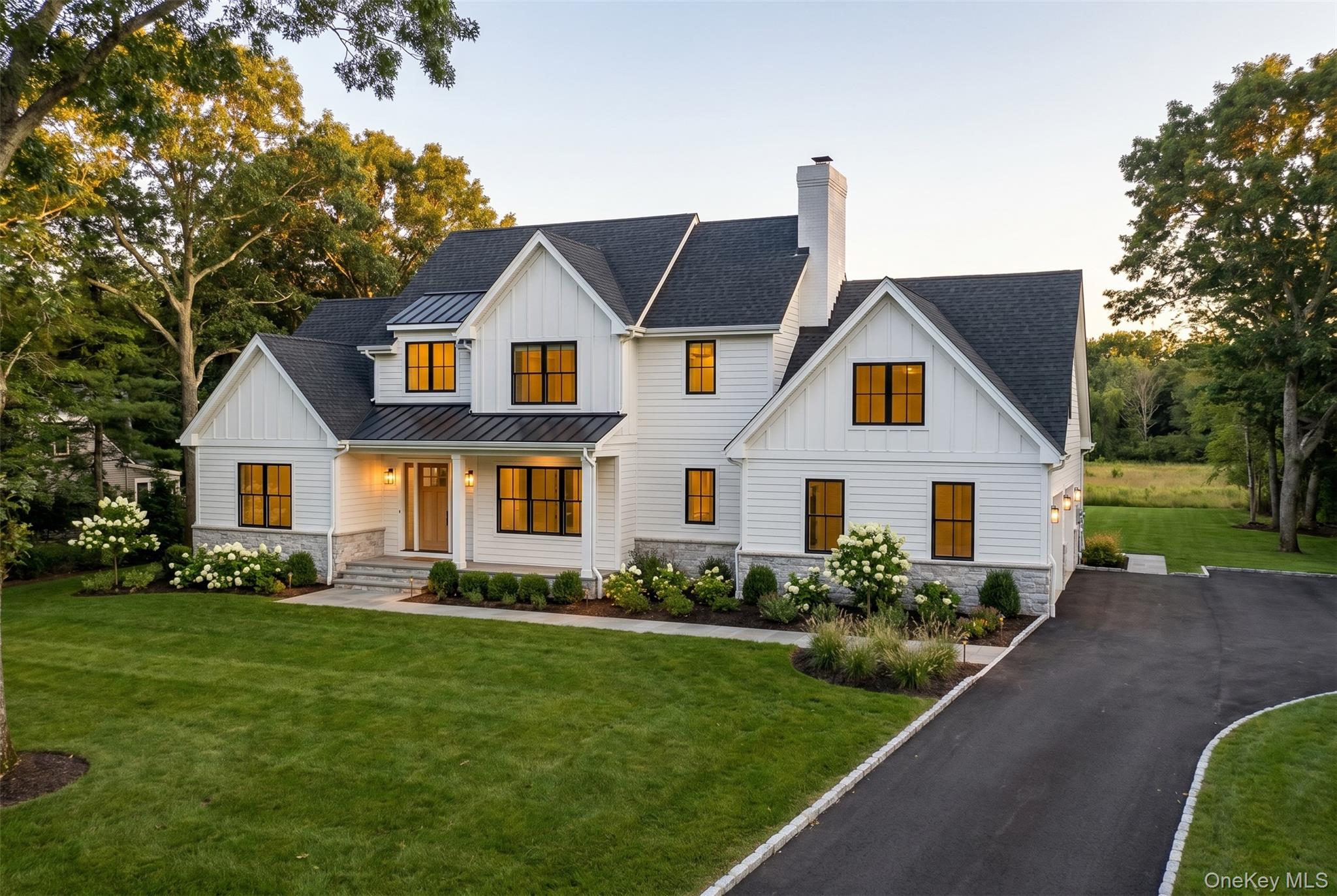 3 E Selleck Ridge, East Setauket NY 11733