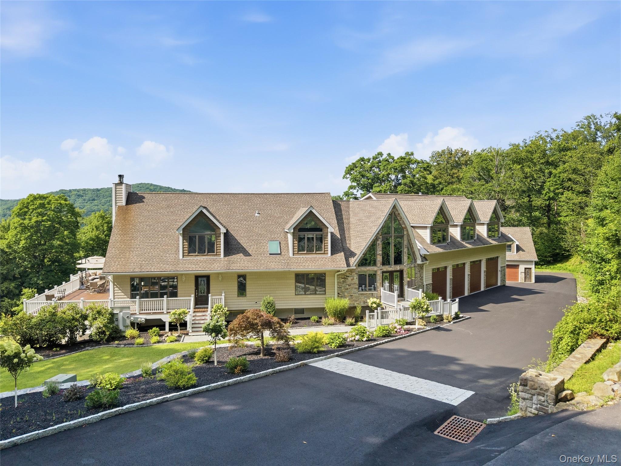 39 Julia Court, Mahopac NY 10541