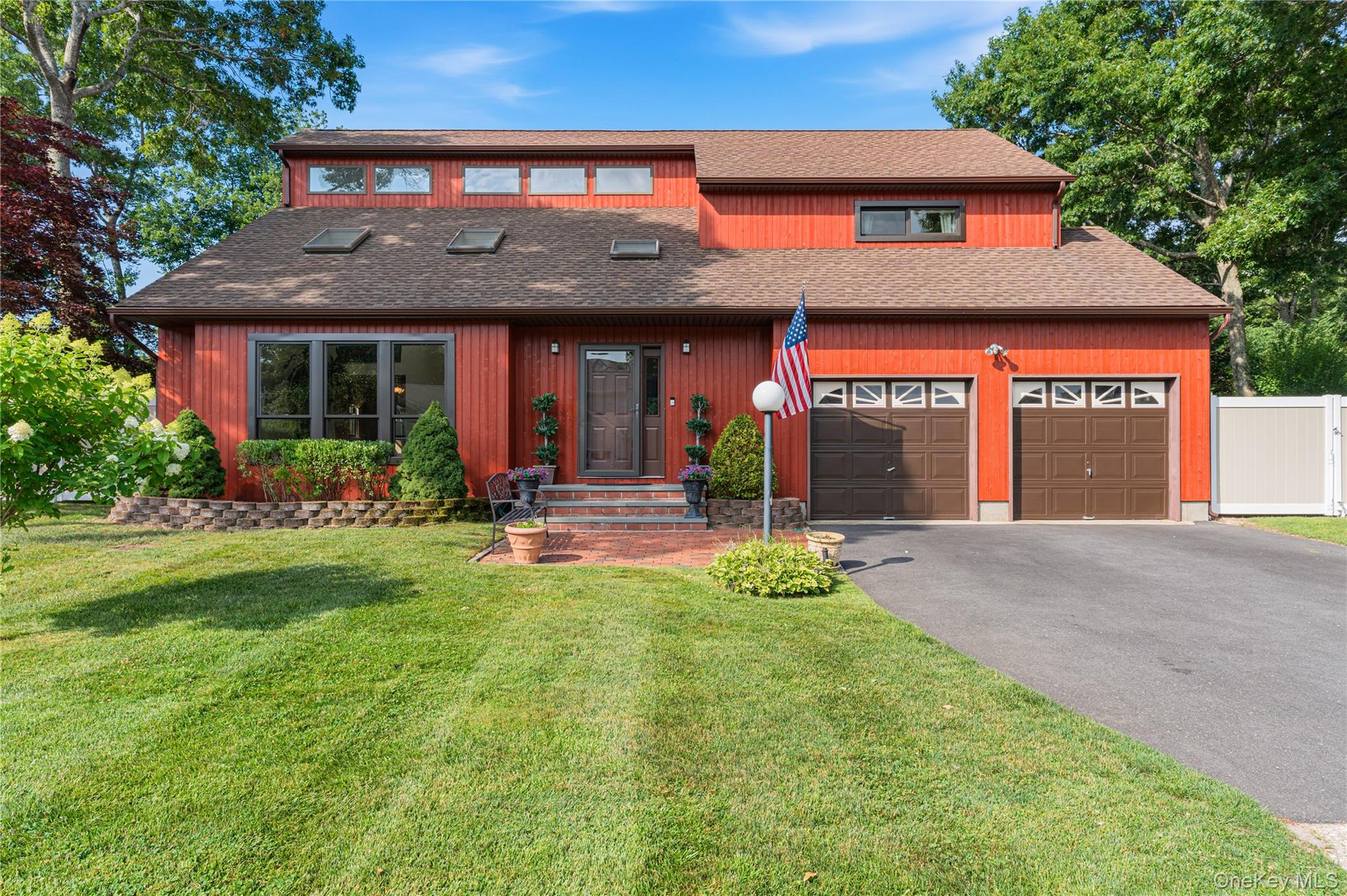 20 Debragga Avenue, East Moriches NY 11940