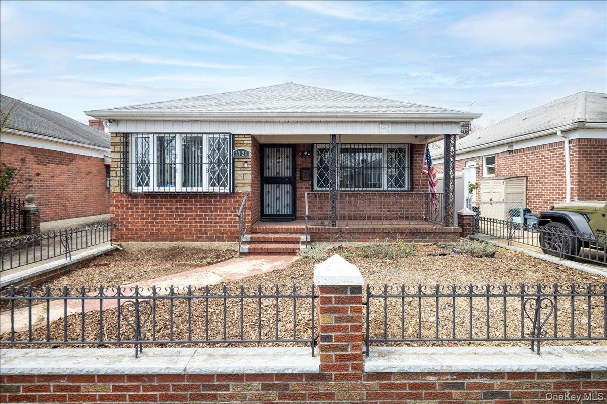 4724 168th Street, Flushing NY 11358