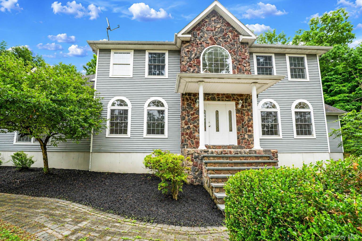 642 County Route 12, New Hampton NY 10958