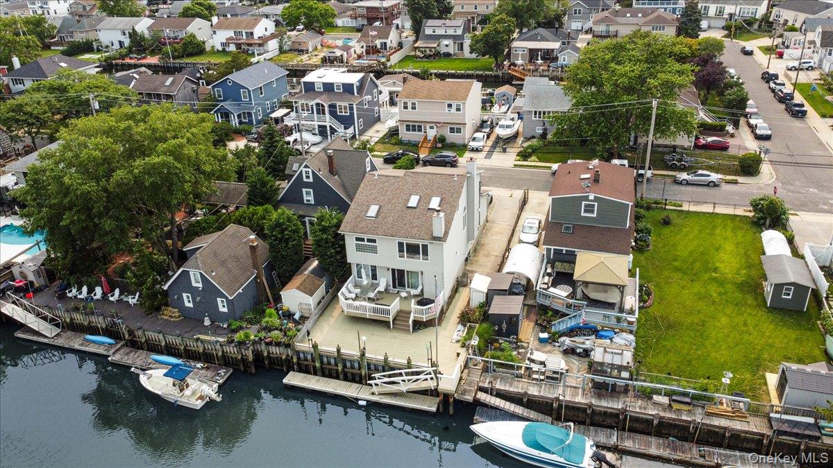117 Gordon Place, Freeport NY 11520