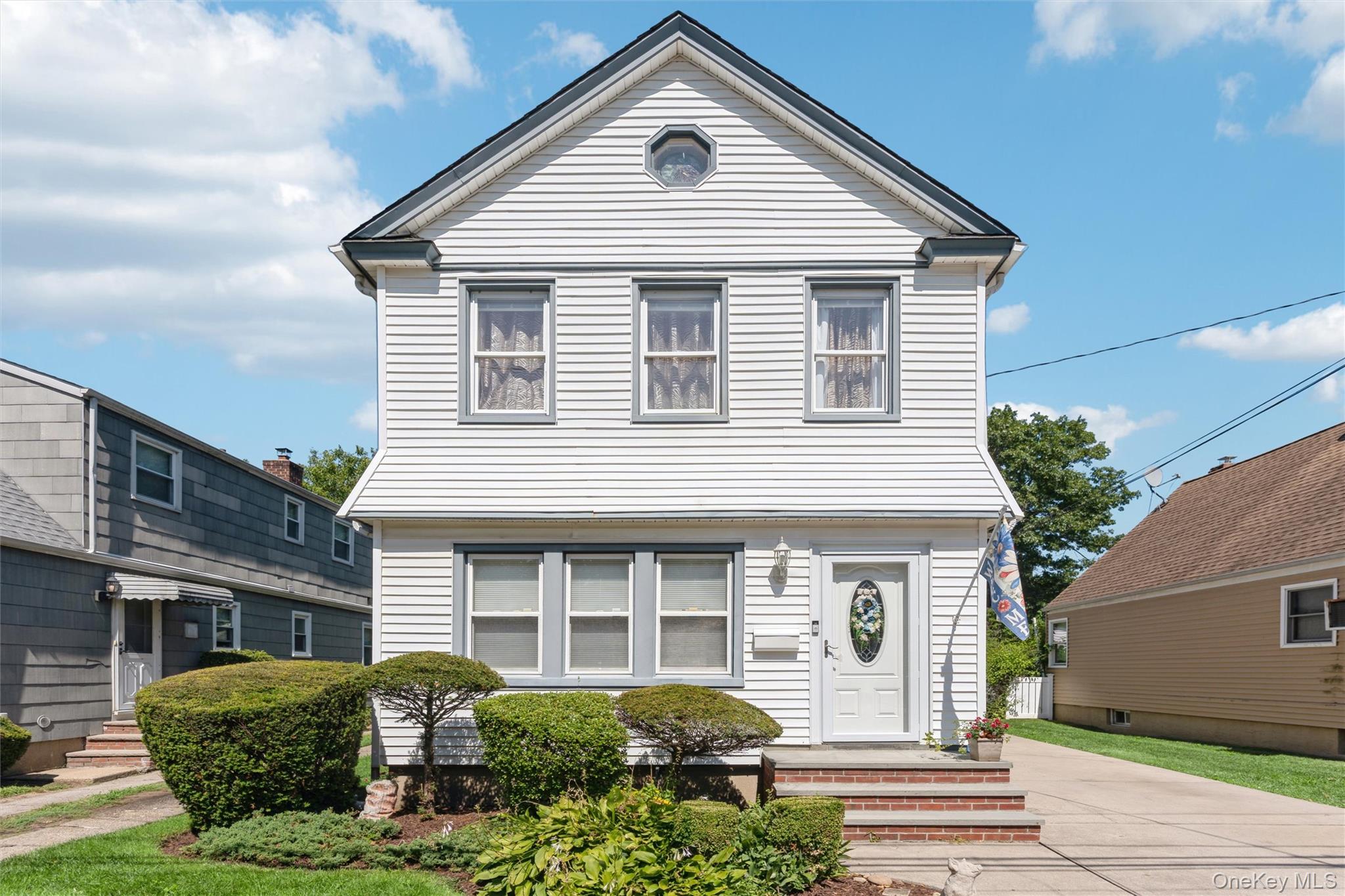 59 Sycamore Avenue, Floral Park NY 11001