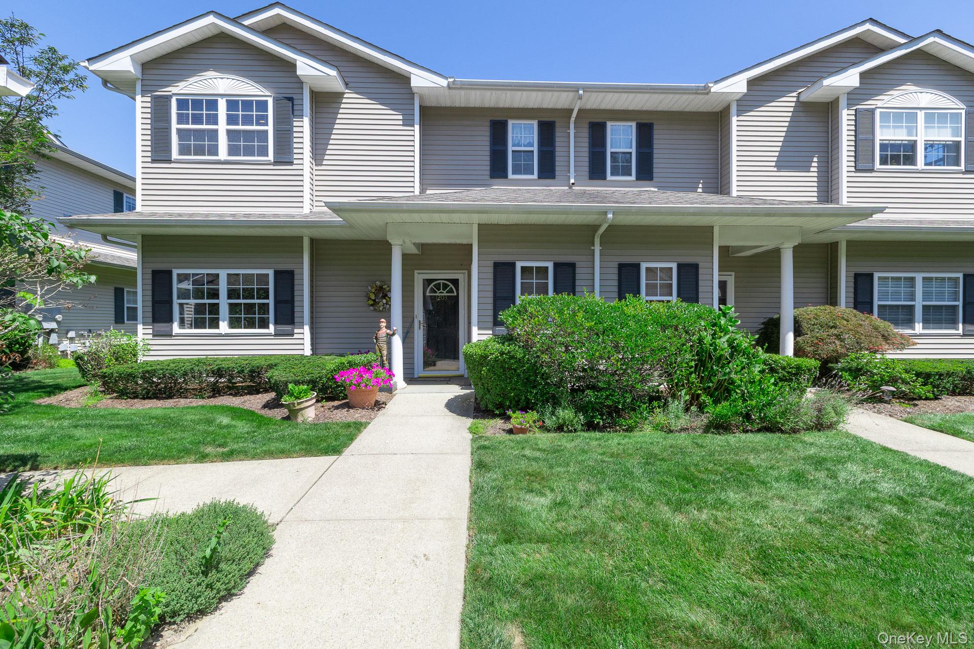 1204 Aerie Way Unit 1204, East Quogue NY 11942