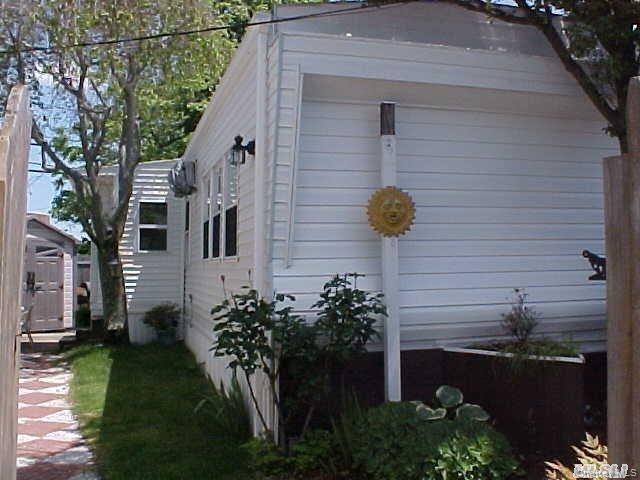 150 Main Street Unit 1F, Islip NY 11751