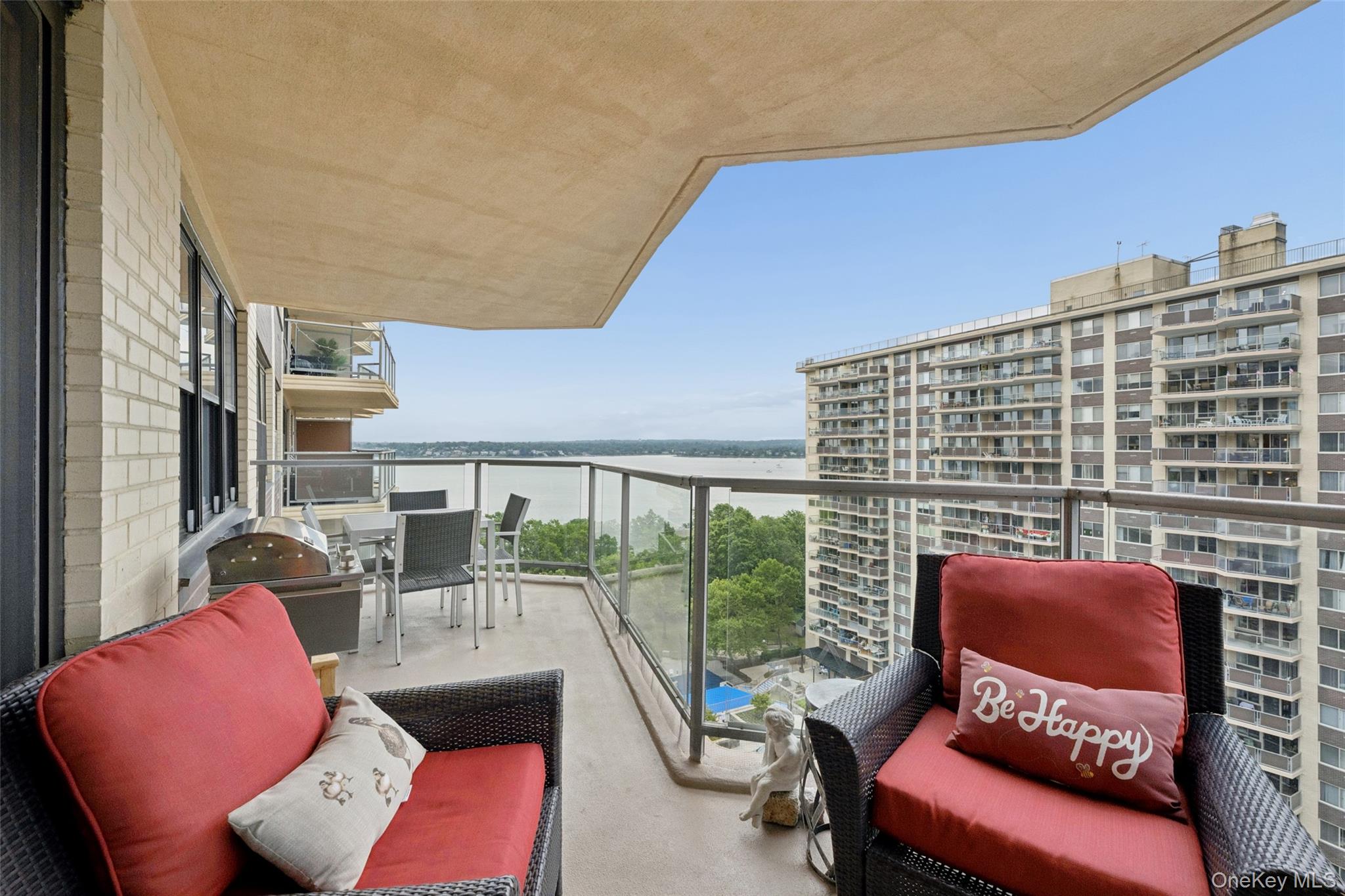18-05 215th Street Unit 12F, Bayside NY 11360