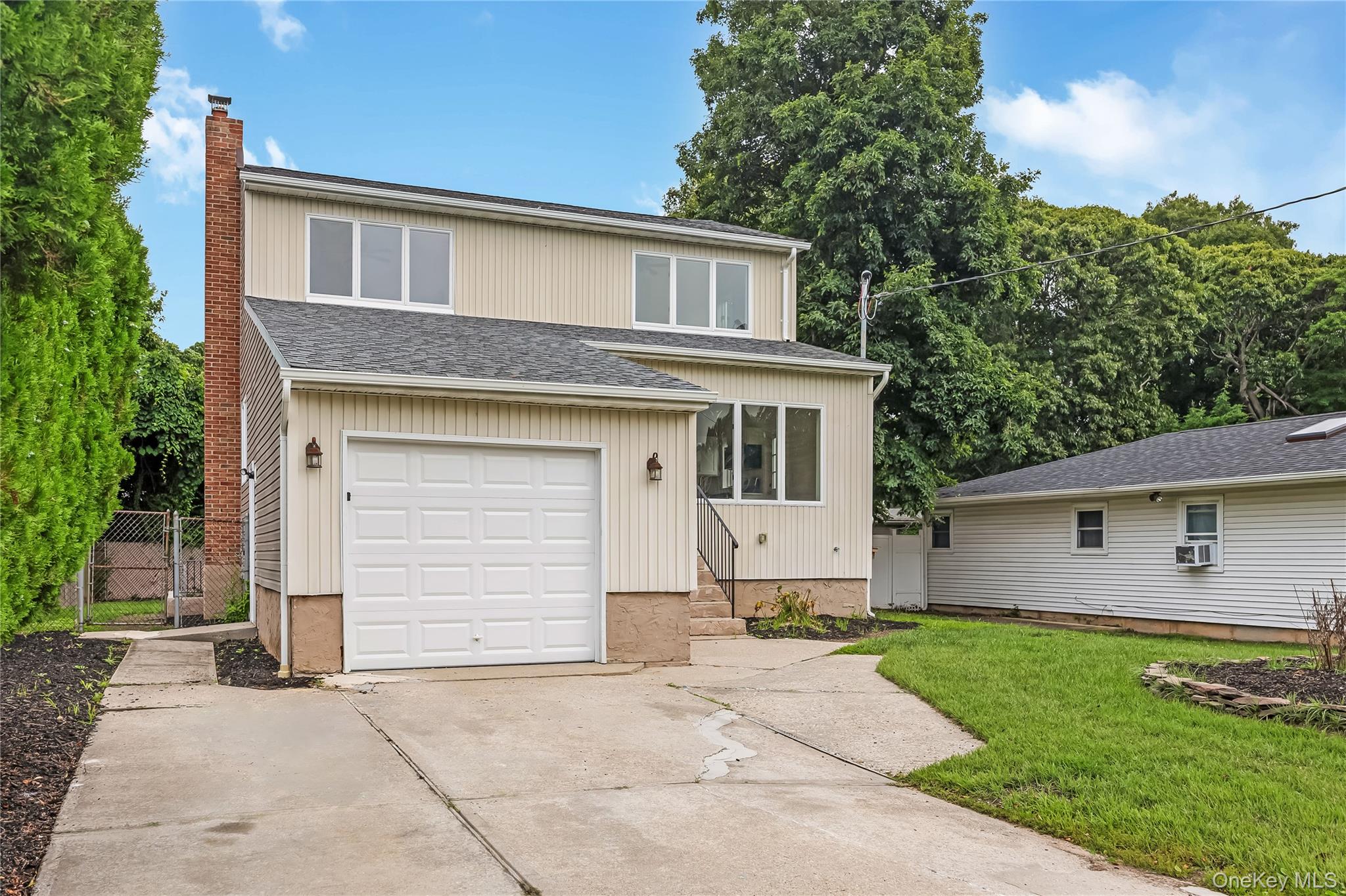 65 Westminster Drive, Shirley NY 11967
