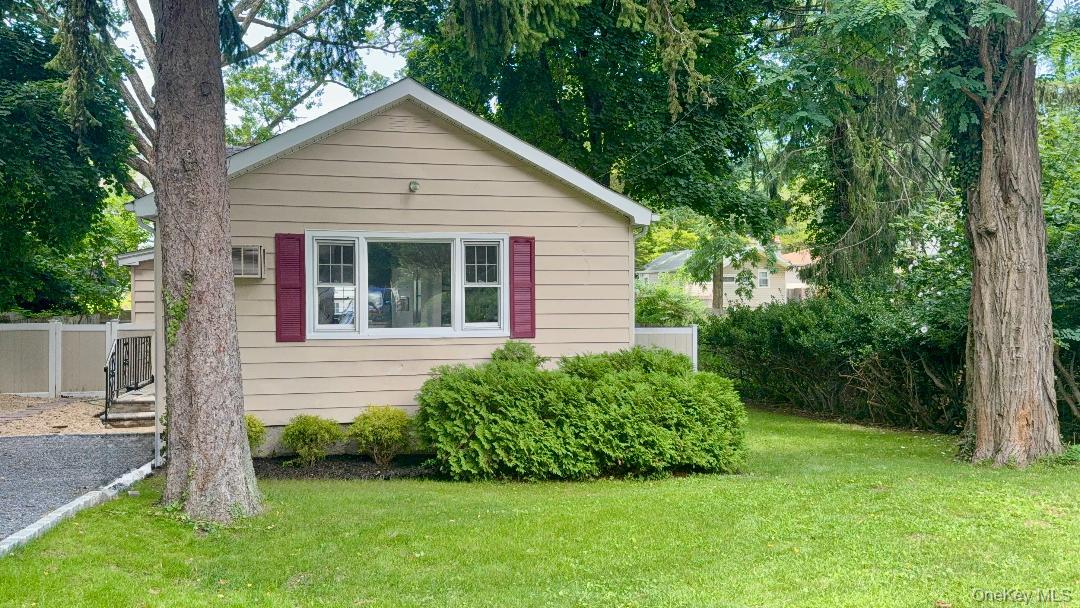 18 Kew, Sound Beach NY 11789